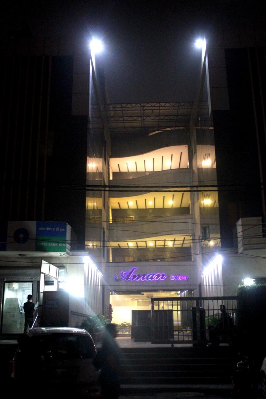 Aman Deluxe Hotel Nova Deli Exterior foto